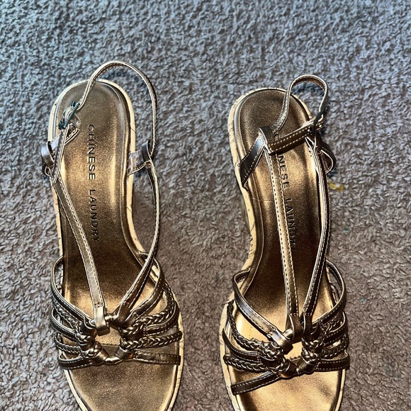 Chinese laundry brown wedges - Picture 3 of 5